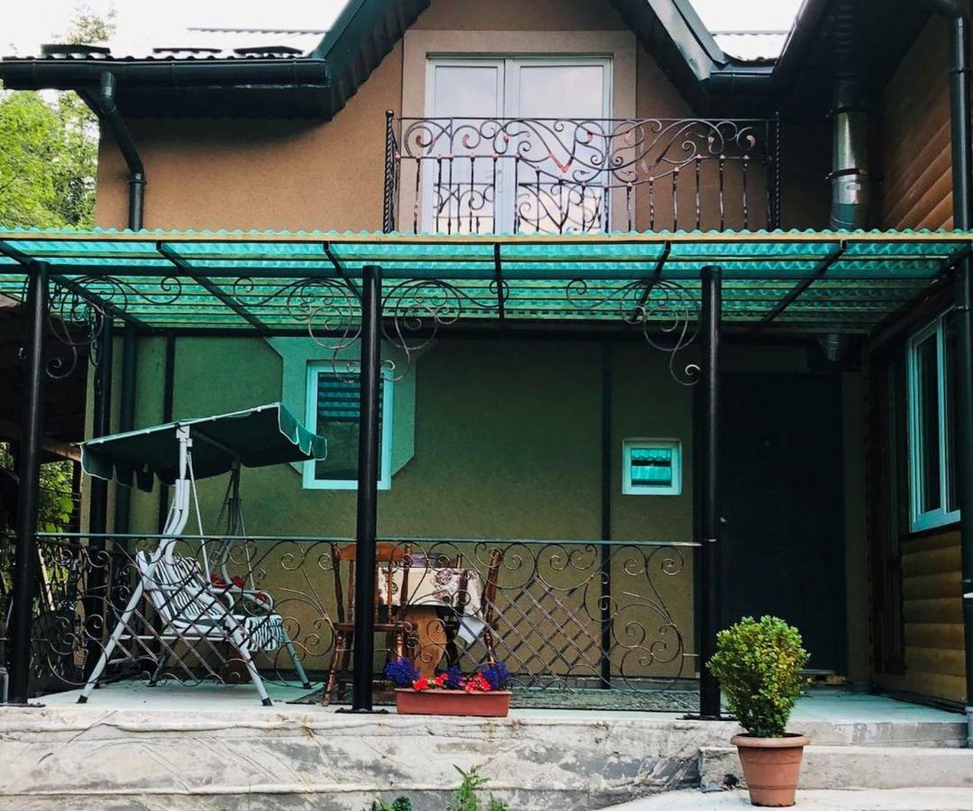 Садиба У Брусків Mizhhirya  Exterior photo